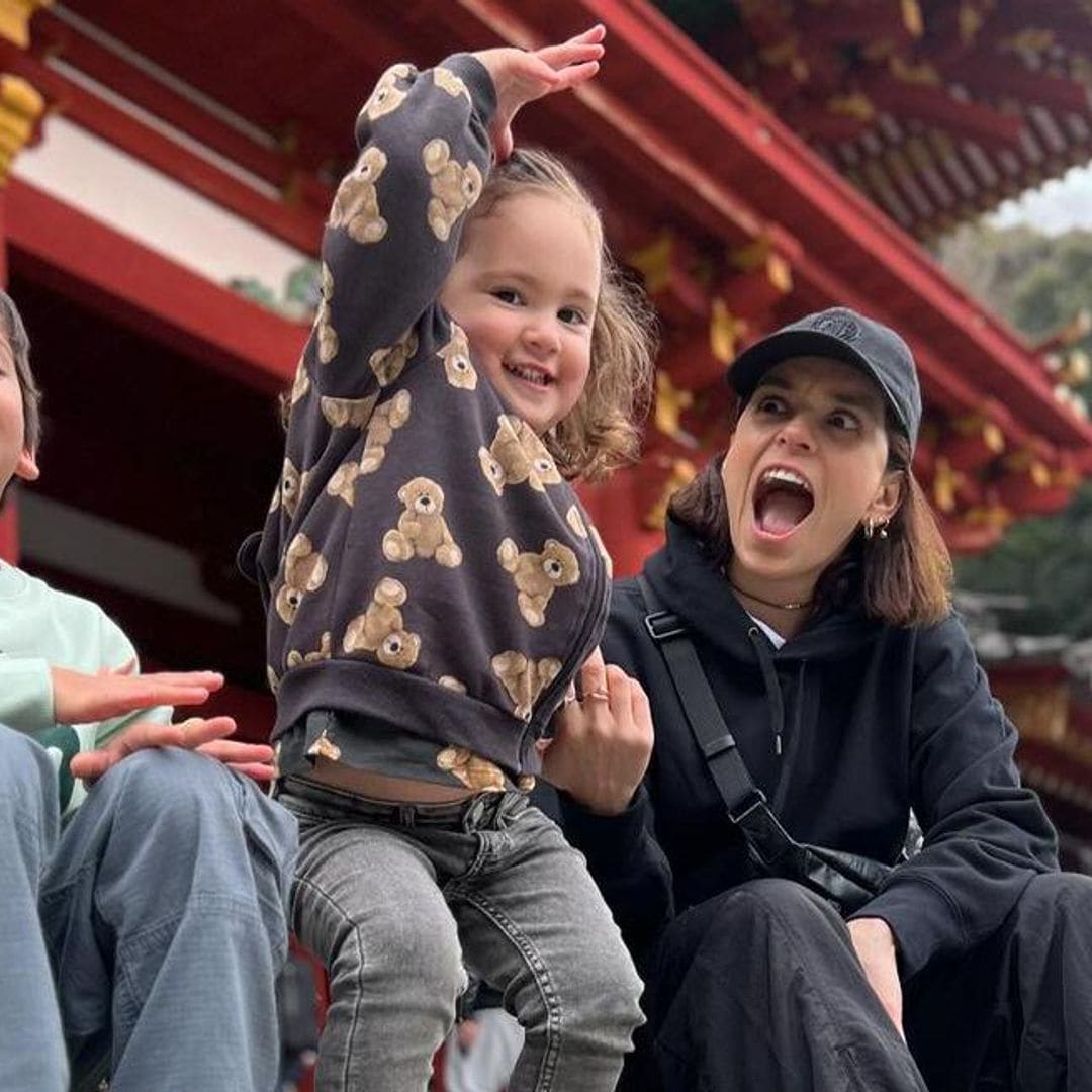 ¿Quién es el acompañante de Tania Rincón en el viaje que ha hecho a Japón con sus dos hijos?