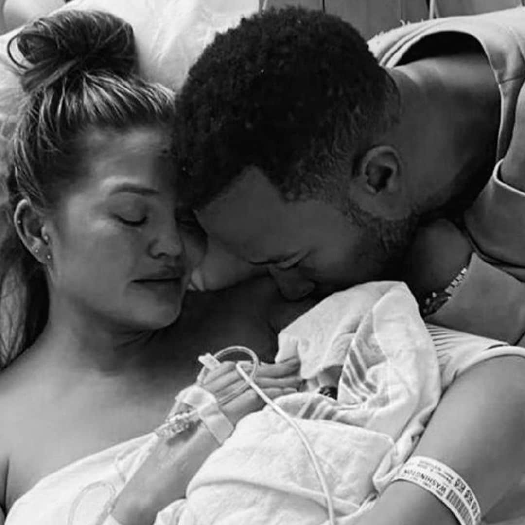 La desgarradora despedida de la madre de Chrissy Teigen a su nieto