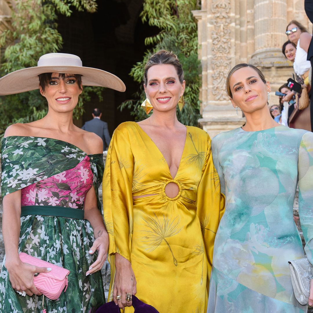 Alejandra, Eugenia y Claudia, las hermanas de la novia, protagonistas de las imágenes más familiares del día