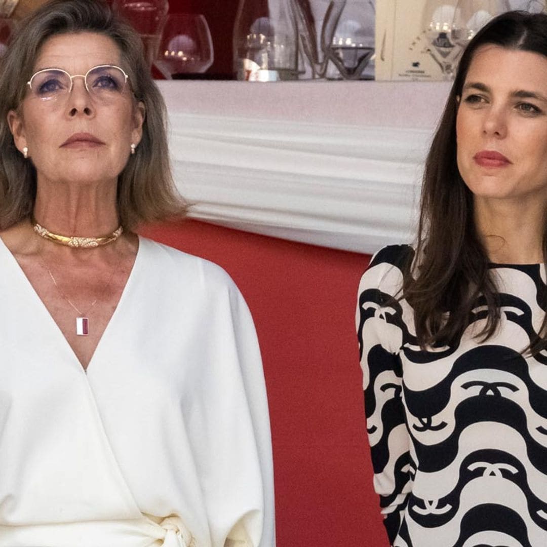 Carlota Casiraghi y Carolina de Mónaco, unidas por el look que funciona a cualquier edad