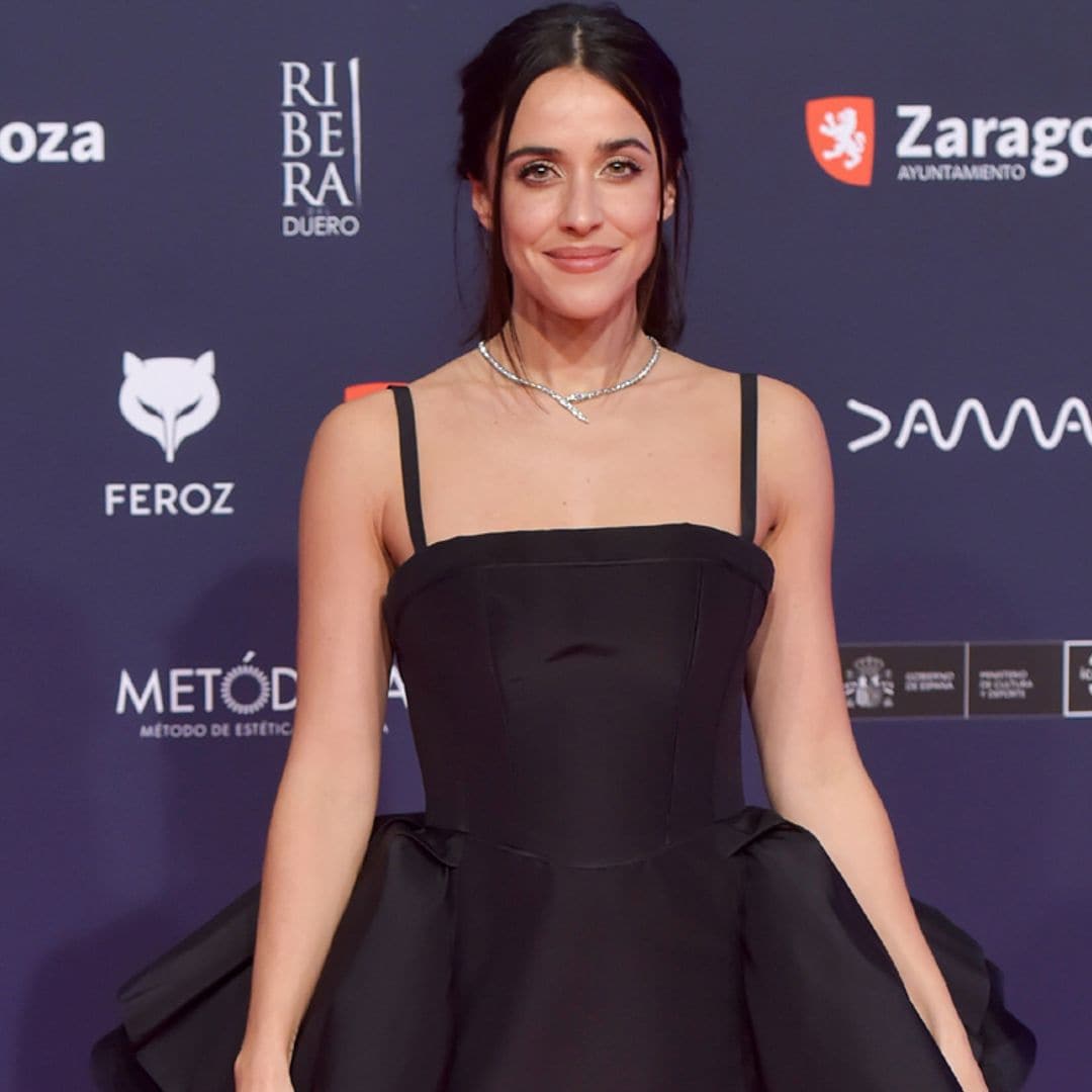 Macarena García, una bailarina roquera con su minivestido de tul en los Premios Feroz