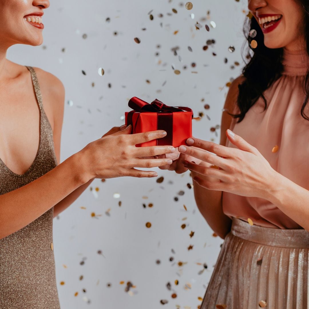 12 ideas de regalos originales para mujer por menos de 40€ para esta Navidad