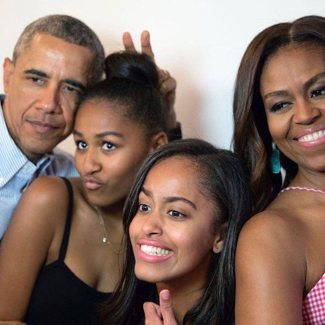 ¡Tienes que ver la feliz reacción de Malia y Sasha Obama en su reencuentro!