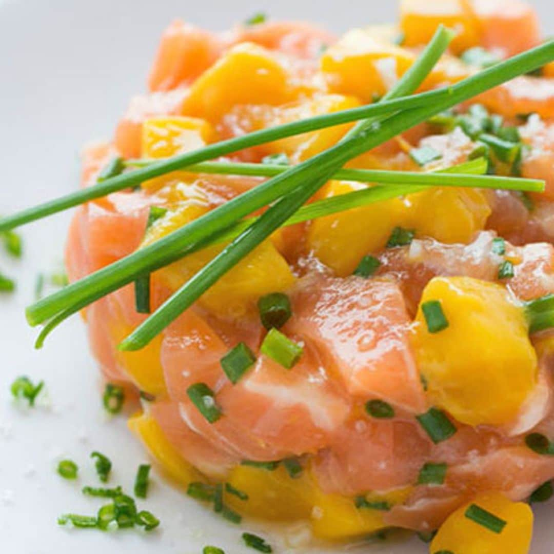 Tartar de salmón marinado y mango