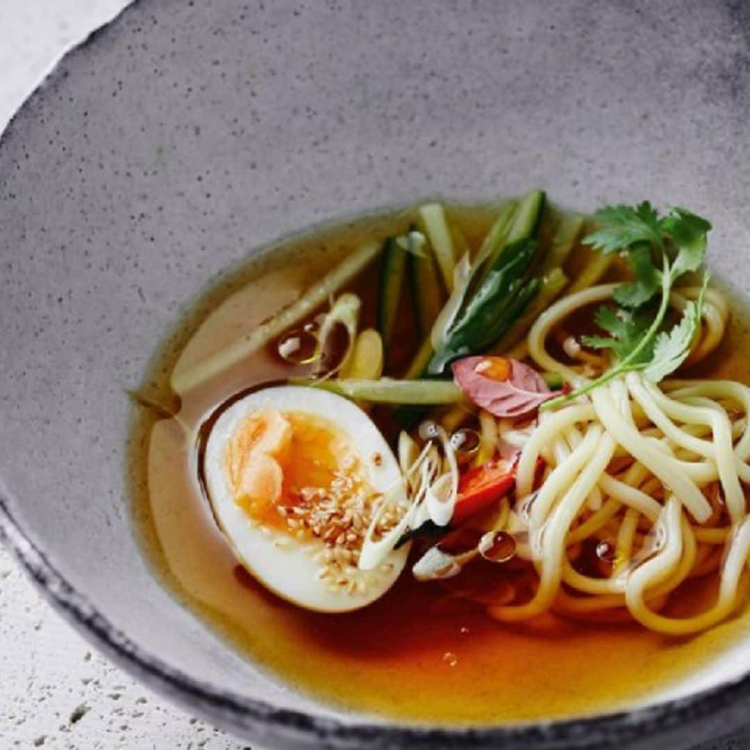 Sopa de udon con lemon grass