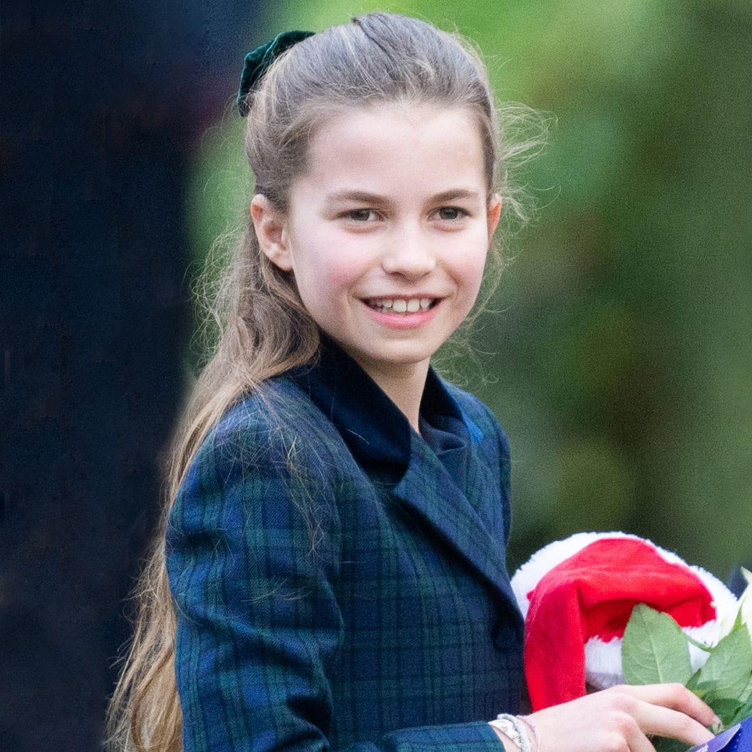 El nuevo collar de la princesa Charlotte fue diseñado por una ex de su tío, el príncipe Harry