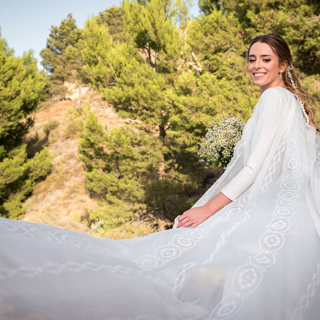 María, la novia del chaleco bordado que se casó con su primer amor