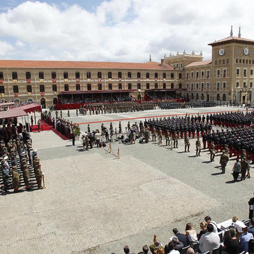 Entramos en la Academia de Zaragoza donde vivirá Leonor, un centro militar cargado de historia y tradiciones