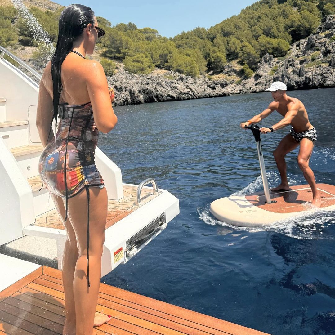 Georgina Rodríguez y Cristiano Ronaldo disfrutan 'unos días para papá y mamá' en Mallorca