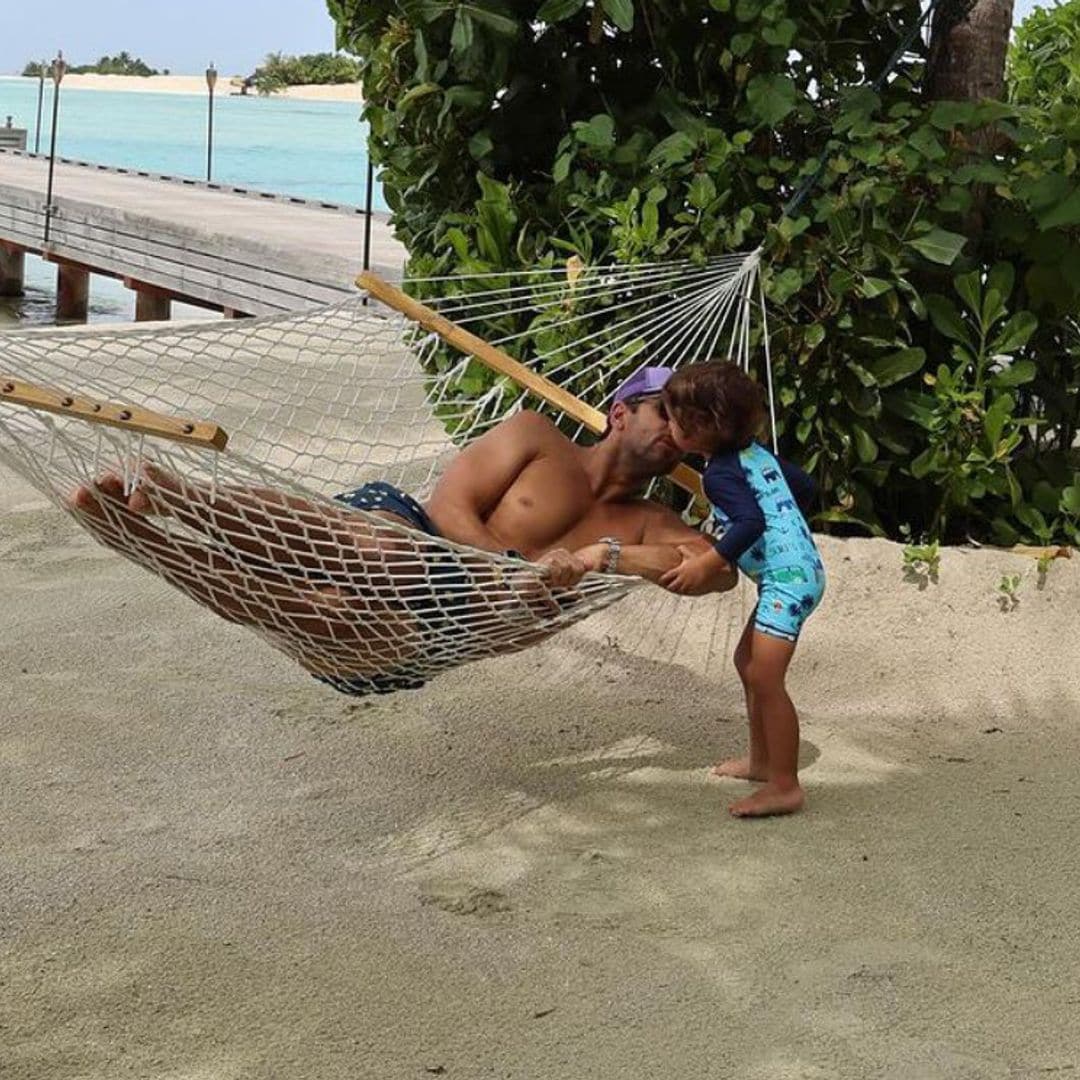 Fernando Verdasco abre el álbum de fotos más entrañable con sus hijos en el 'paraíso'