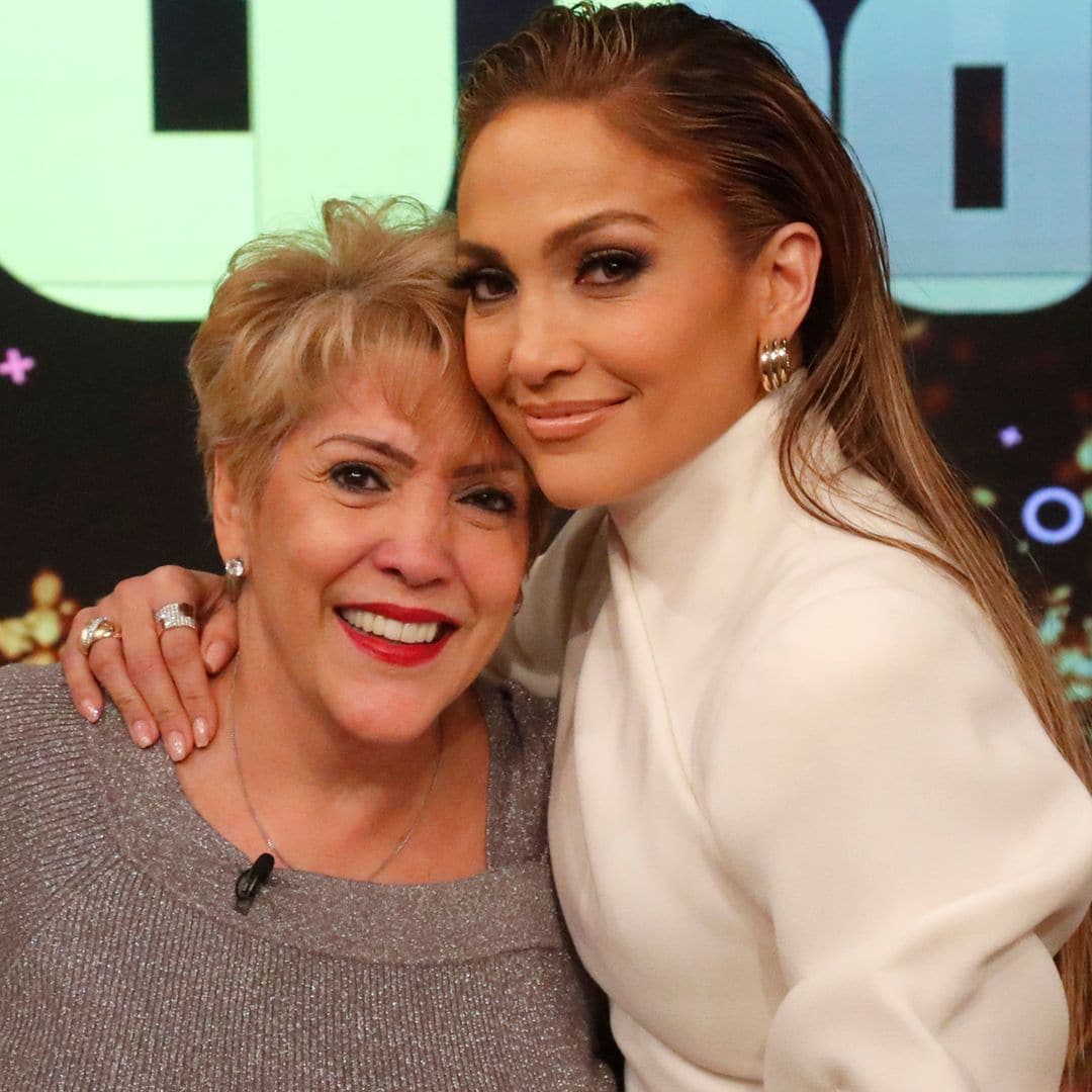 Jennifer Lopez celebra a su mamá y le agradece por ‘estar ahí para mí siempre’