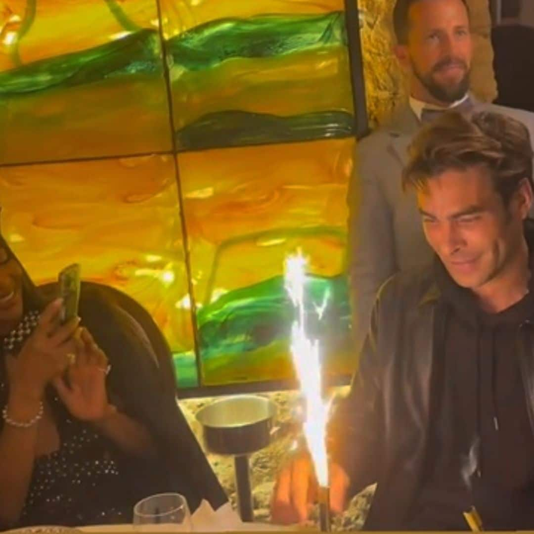 El impresionante cumpleaños de Jon Kortajarena soplando las velas con Naomi Campbell en el festival de Cannes