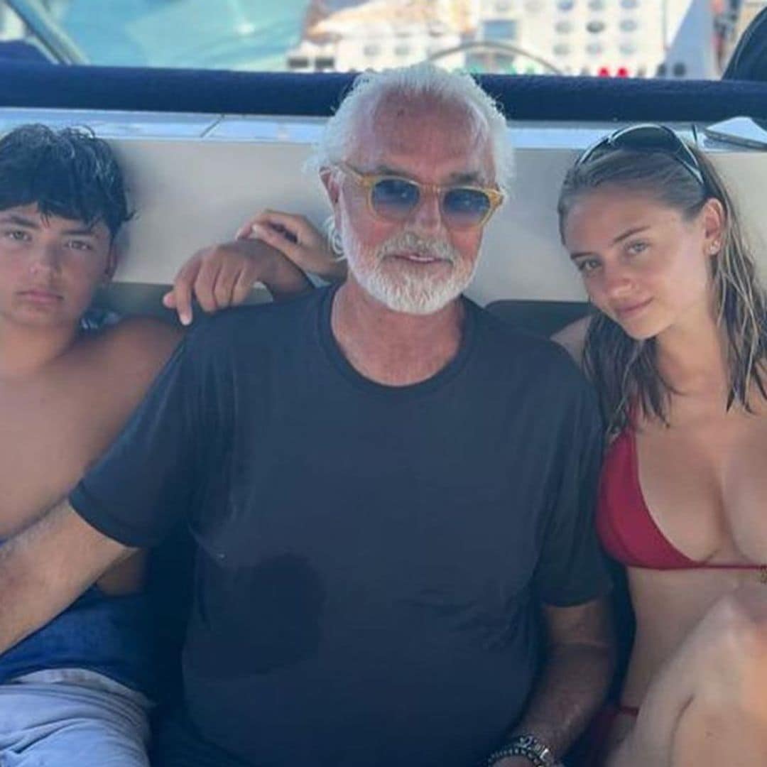 Las significativas imágenes de Flavio Briatore de vacaciones en Mónaco con sus dos hijos