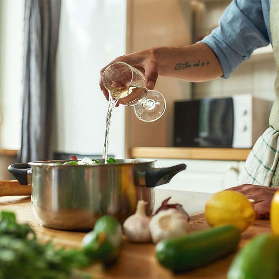 ¿Cuál es el mejor vino para cocinar? Consejos y recetas para utilizarlo en la cocina