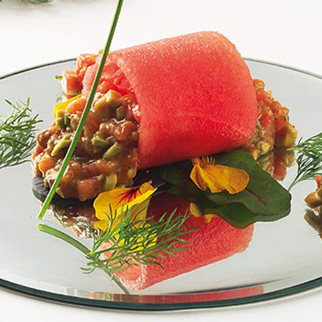 Tartar de sandía, salmón y aguacate