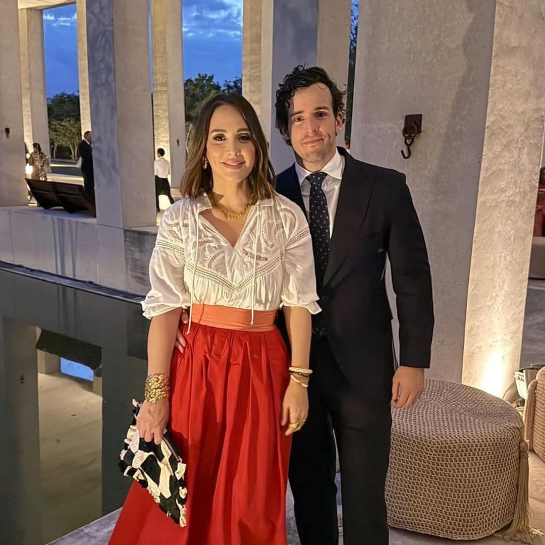 El original look de invitada de Tamara Falcó con el que sí podemos vestir de blanco en una boda