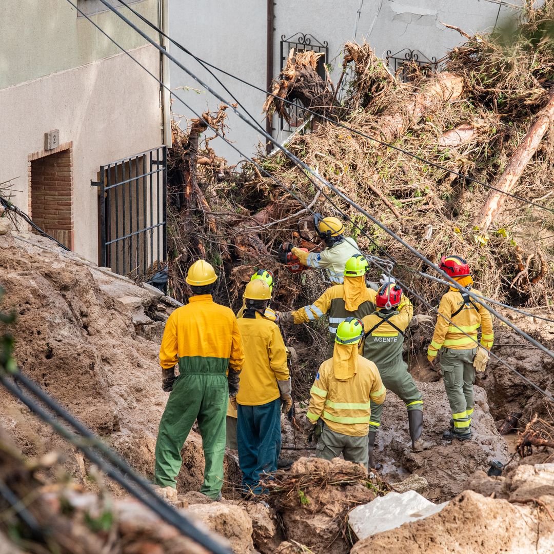 El heroico salvamento de una mujer en silla de ruedas en un pueblo de Valencia inundado