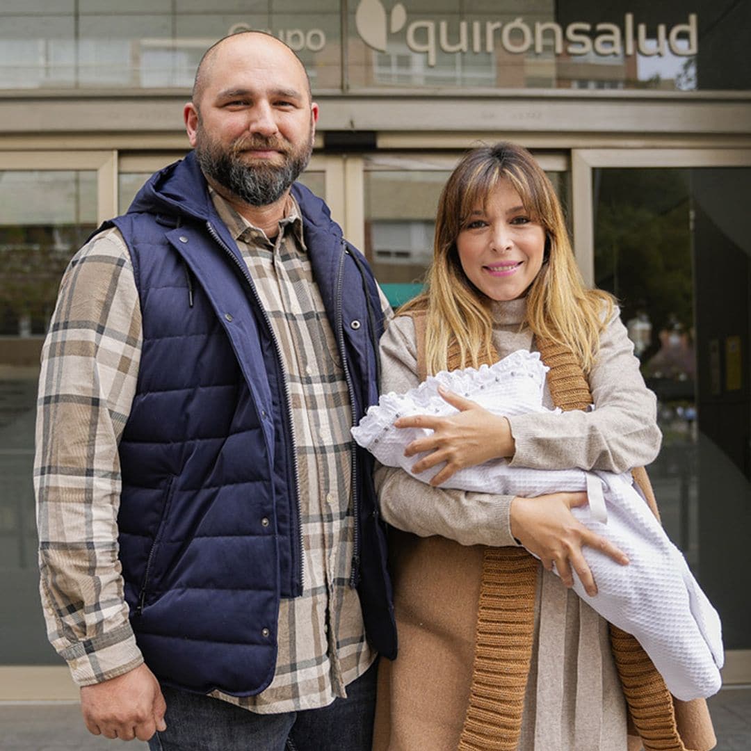 Gisela abandona el hospital con su bebé tras someterse a una operación 72 horas después de dar a luz