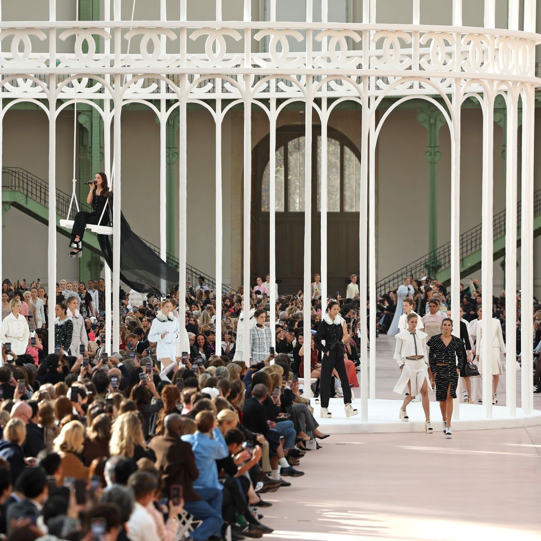 12 momentazos virales de Fashion Week vividos dentro y fuera de la pasarela