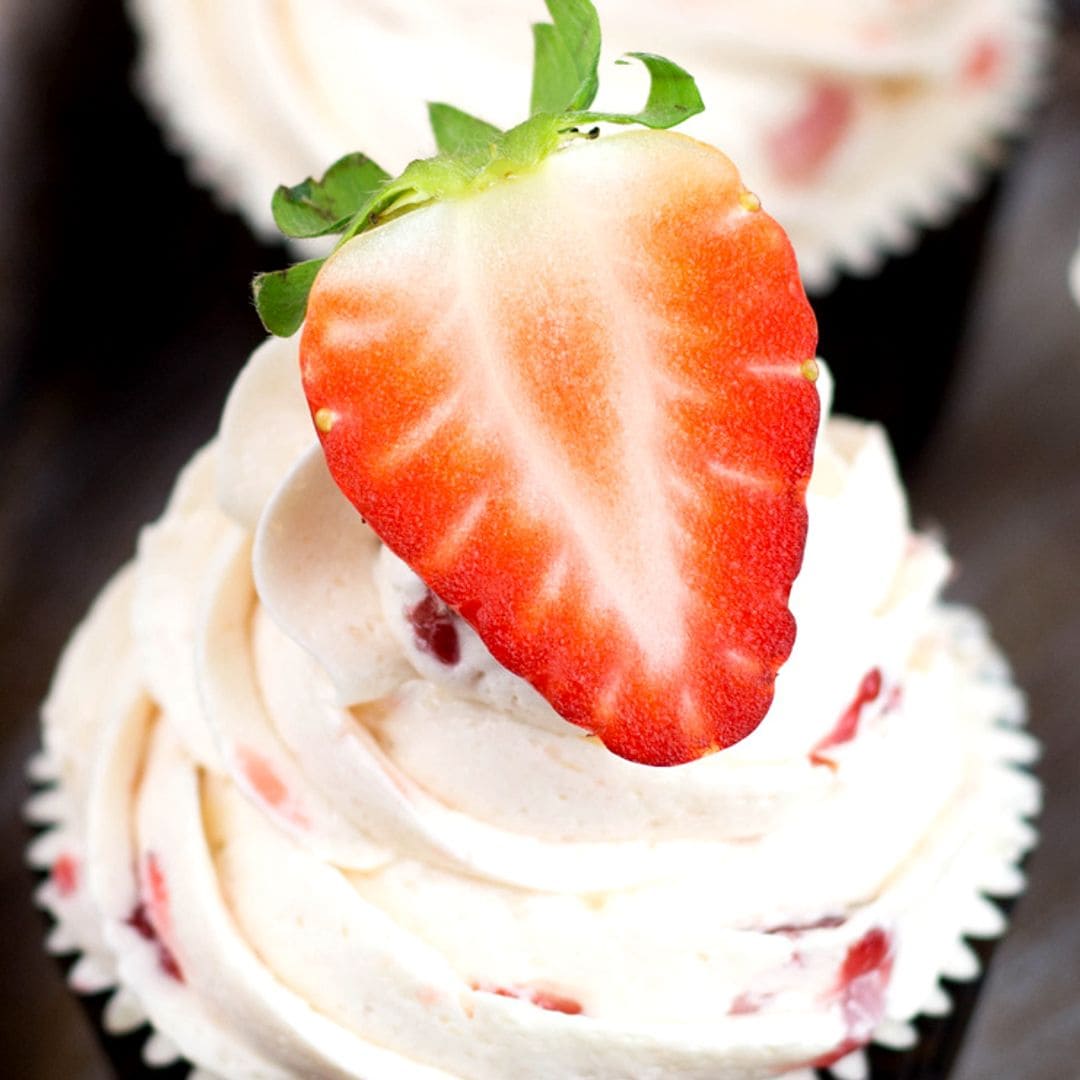 'Cupcakes' de fresas y almendra