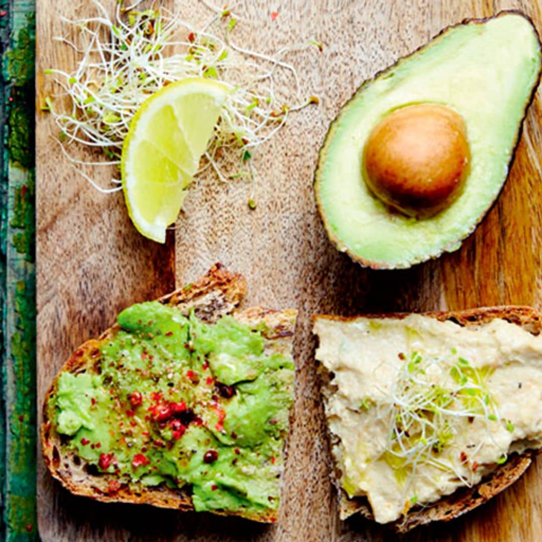 Tostas de guacamole y crema de berenjena