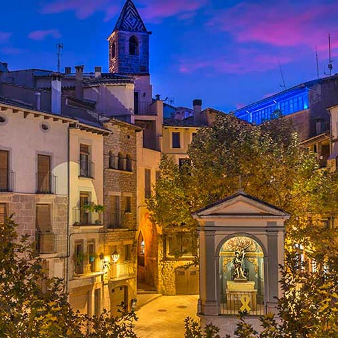 Solsona, un pueblo medieval con sorpresas gigantes