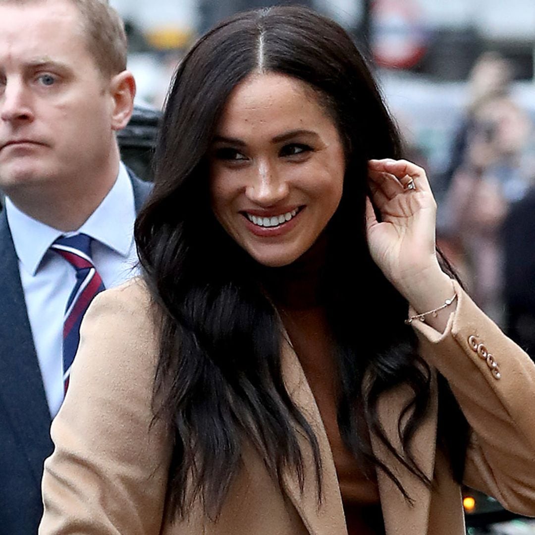 El bolso 'made in Spain' que pasó desapercibido en el último look londinense de Meghan Markle