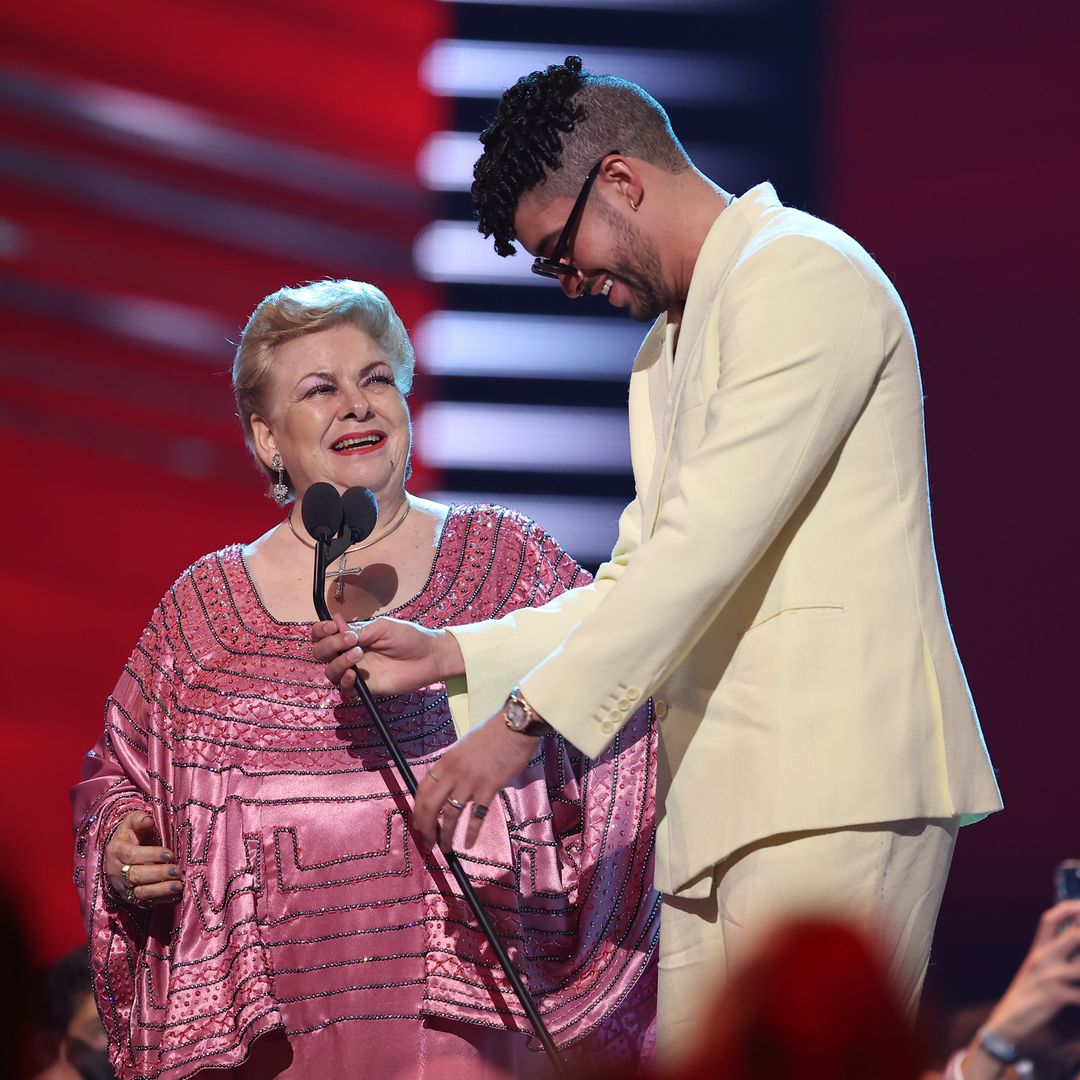 El día en el que Paquita la del Barrio le dijo 'inútil' a Bad Bunny en una entrega de premios