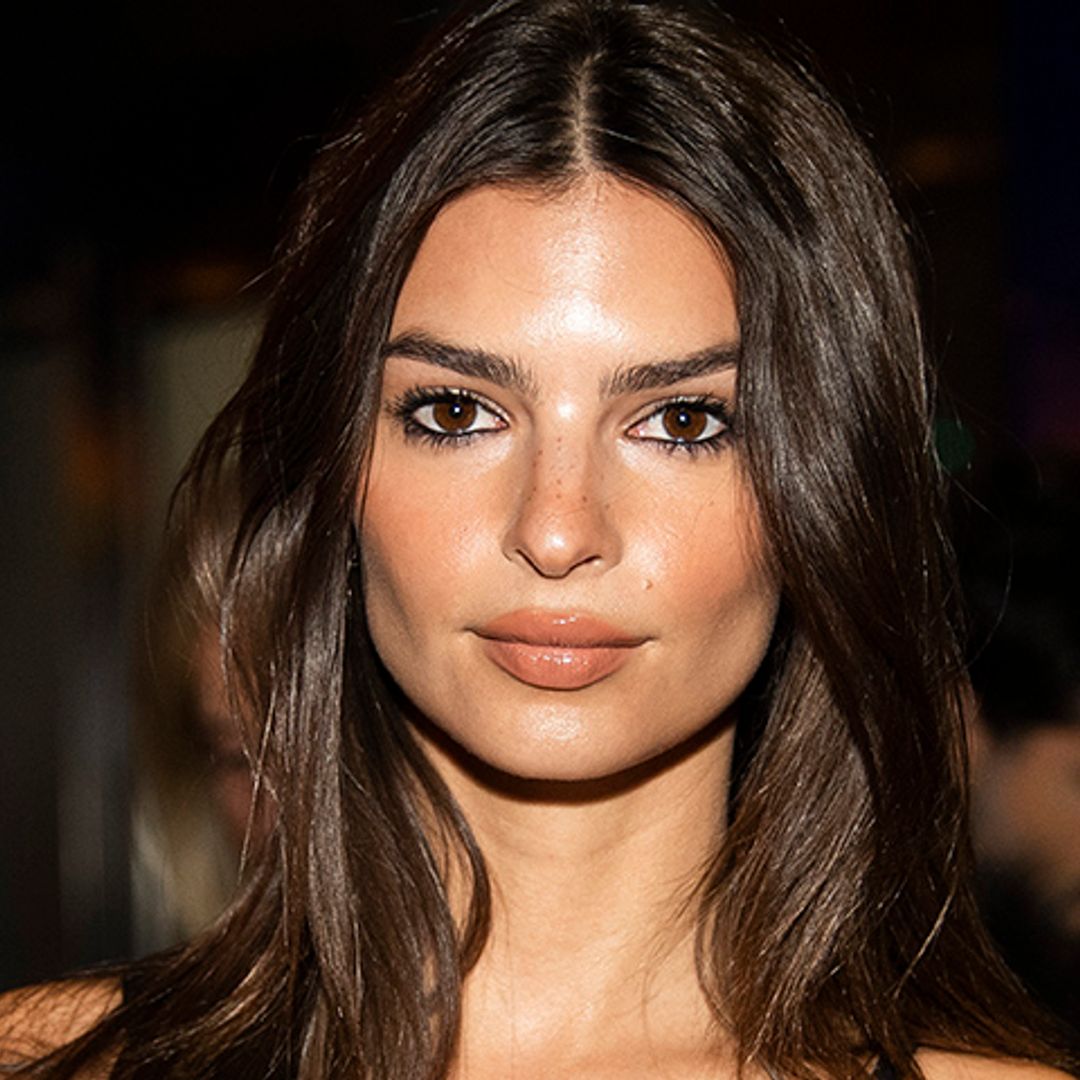 Emily Ratajkowski o cuando un maquillaje de ojos fácil te hace mucho más atractiva