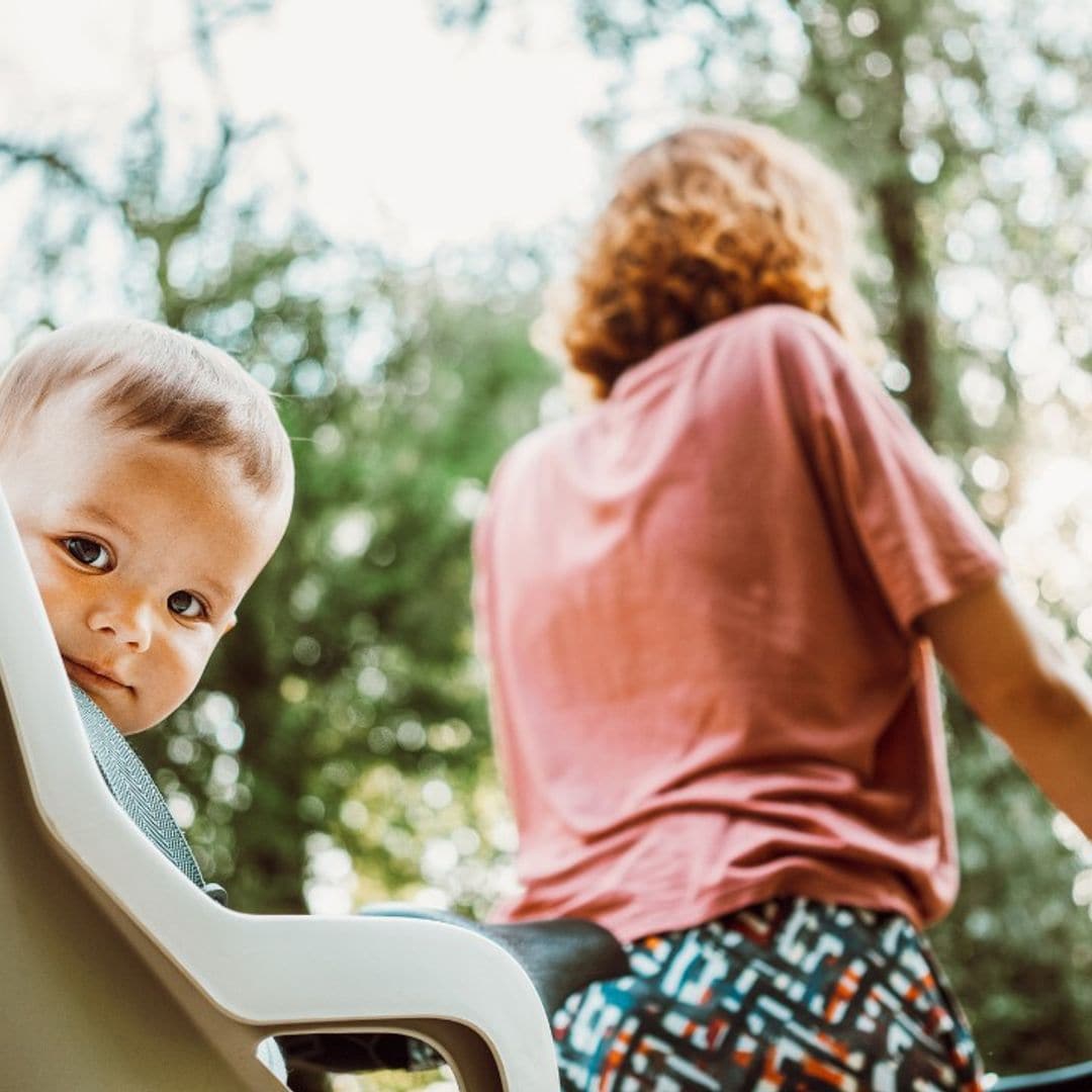 Pasea con tu pequeño con las mejores sillas de bebés para bicicleta