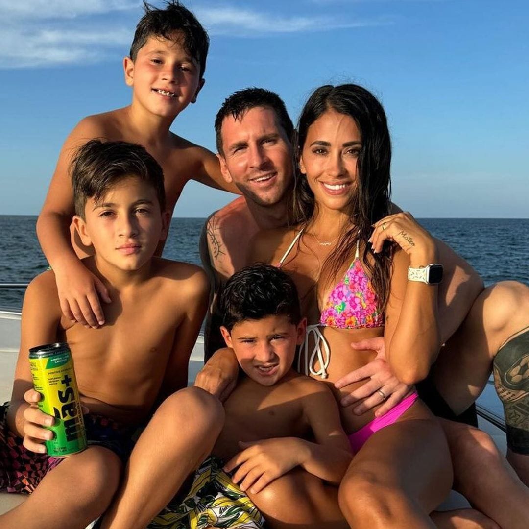 Las espectaculares fotos de Messi y Antonella con sus niños en alta mar durante sus vacaciones