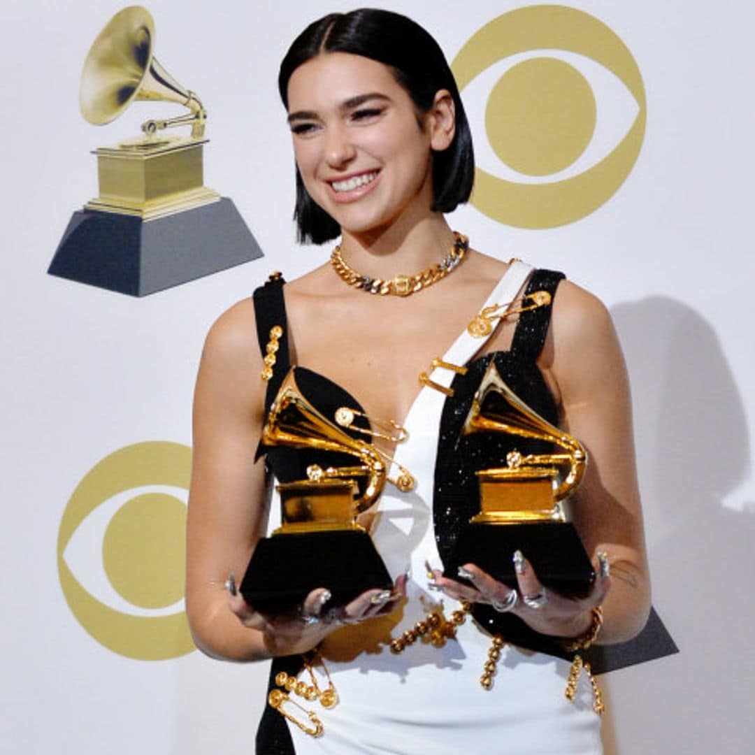 Dua Lipa, tras los pasos de Jennifer Lawrence con 'aquel vestido' de Versace