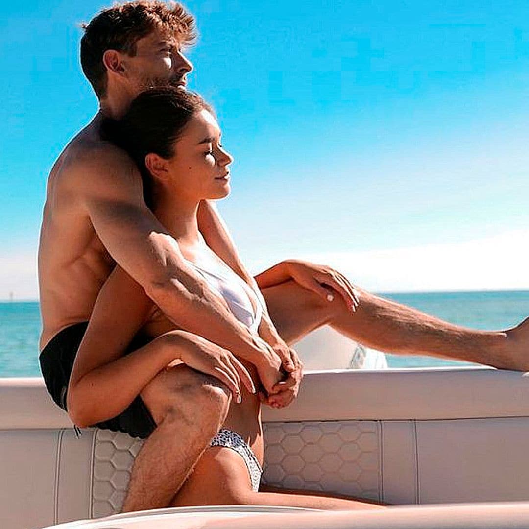 La espectacular escapada a Ibiza de Adrián Lastra y su novia Clara Chaín antes de la final de 'Bailando con las estrellas'