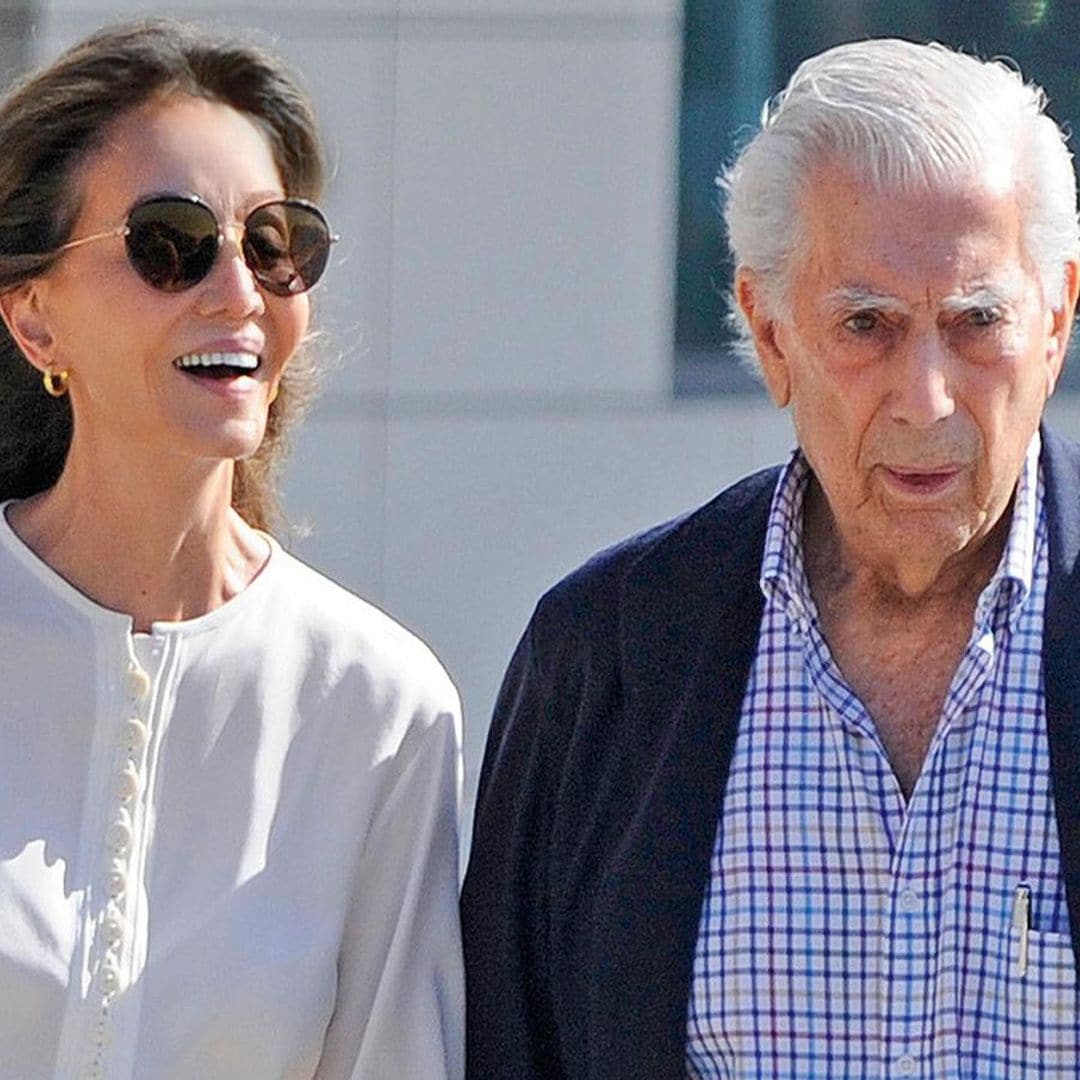 Isabel Preysler y Mario Vargas Llosa, juntos en Ibiza, desmienten que vivan separados