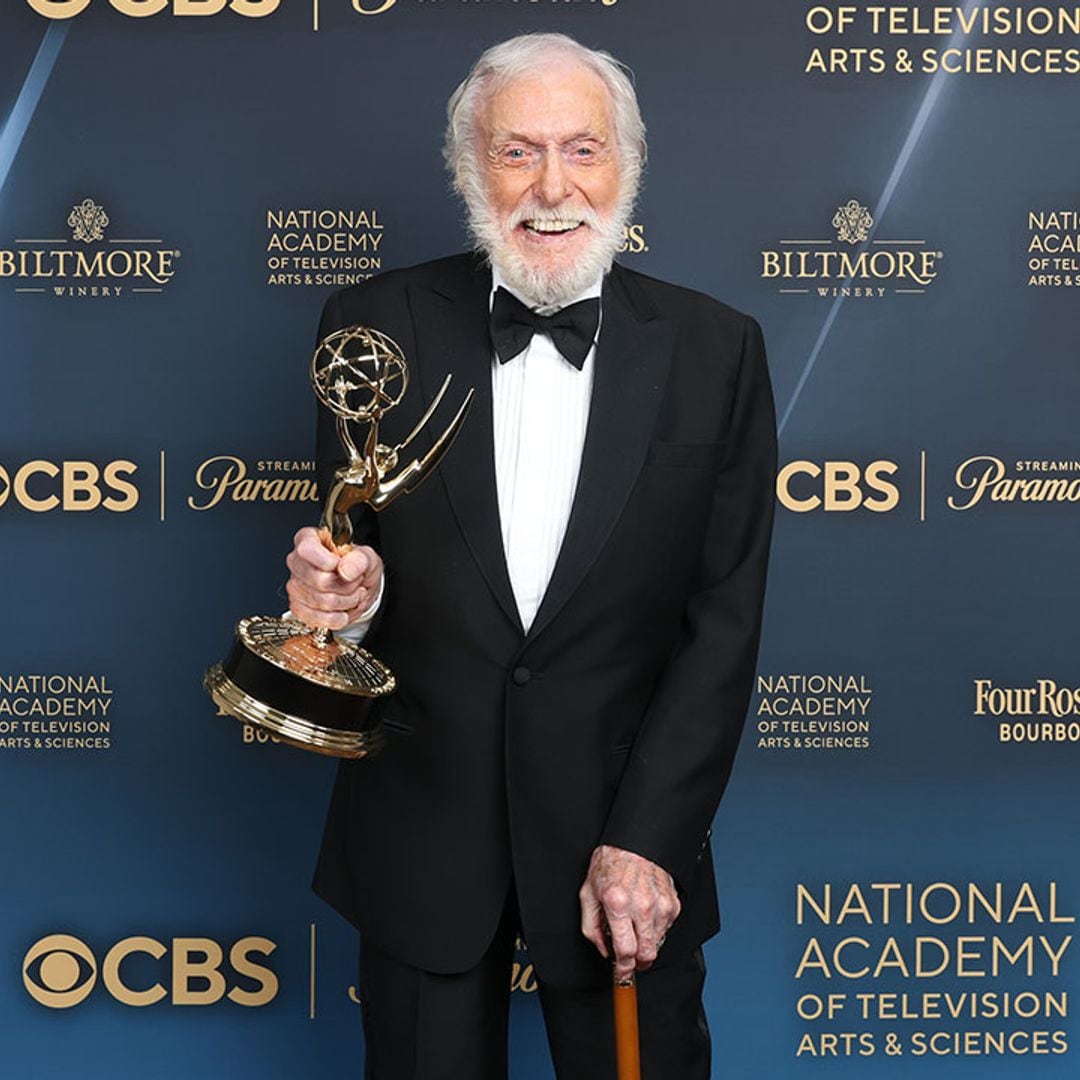 Dick Van Dyke, de 98 años, hace historia al convertirse en el actor más mayor en ganar un 'Daytime Emmy'