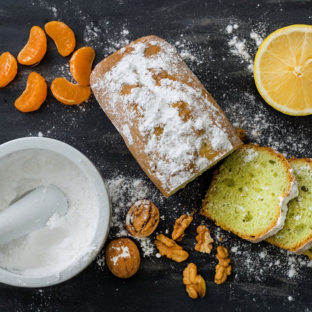 Bizcocho de mandarina, menta y nueces