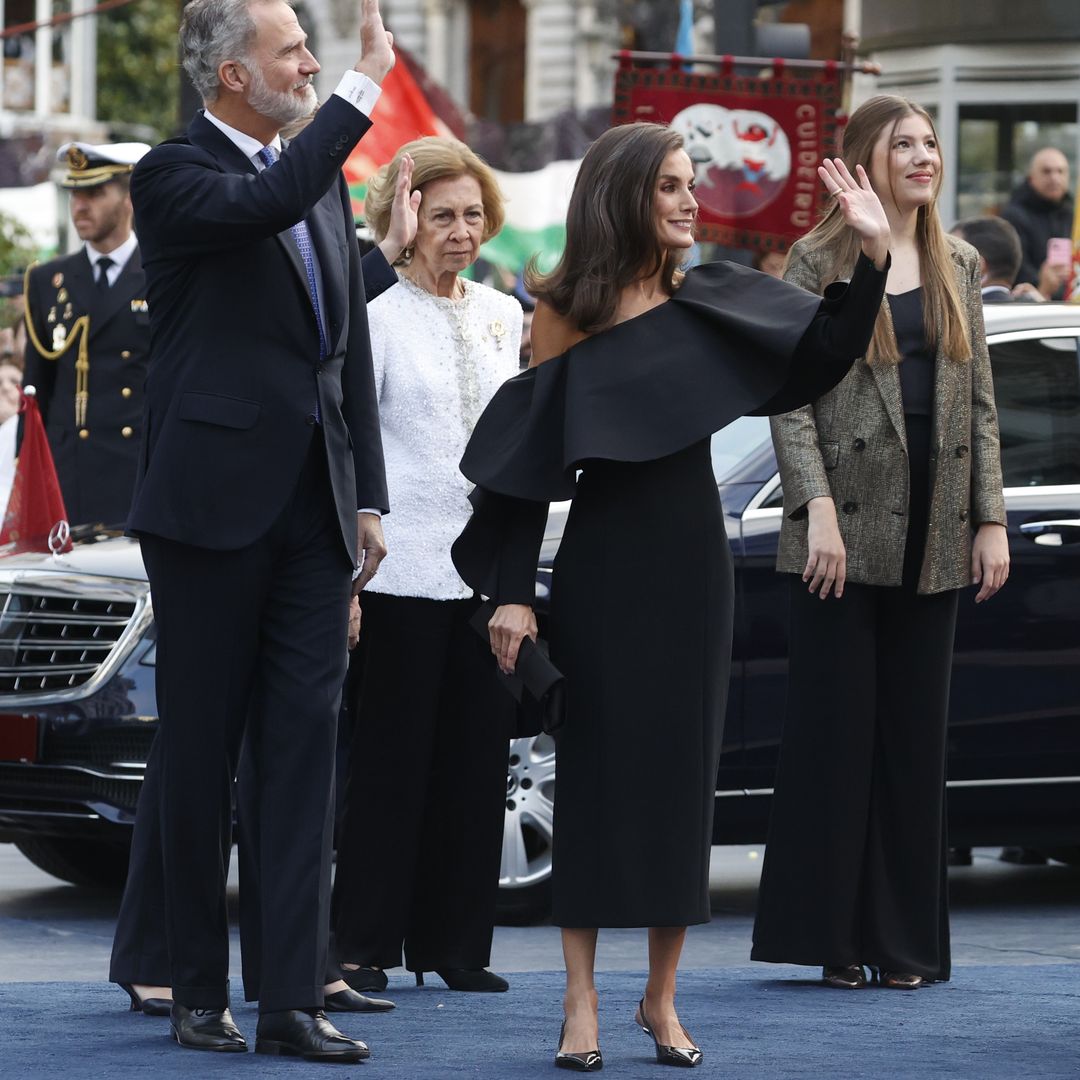 Trucos fáciles para hacerte en casa las ondas de fiesta favoritas de la reina Letizia