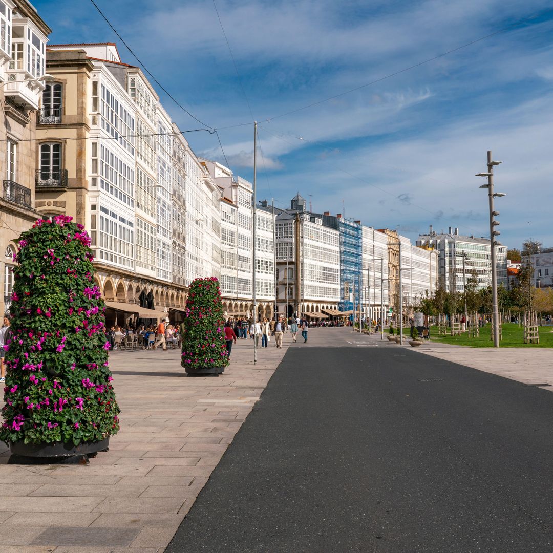 Fachada del paseo de La Marina en A Coruña, Galicia