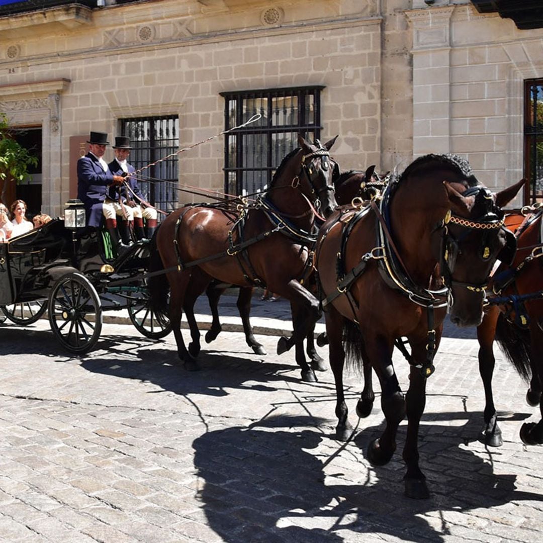 Carruajes, tradición y el embrujo de Jerez: así ha sido la boda de Carlos Cortina y Carla Vega-Penichet