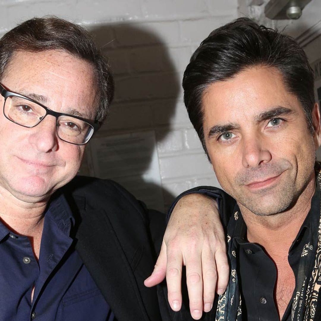 John Stamos y las gemelas Olsen, en shock por la muerte de Bob Saget, su compañero en 'Padres forzosos'