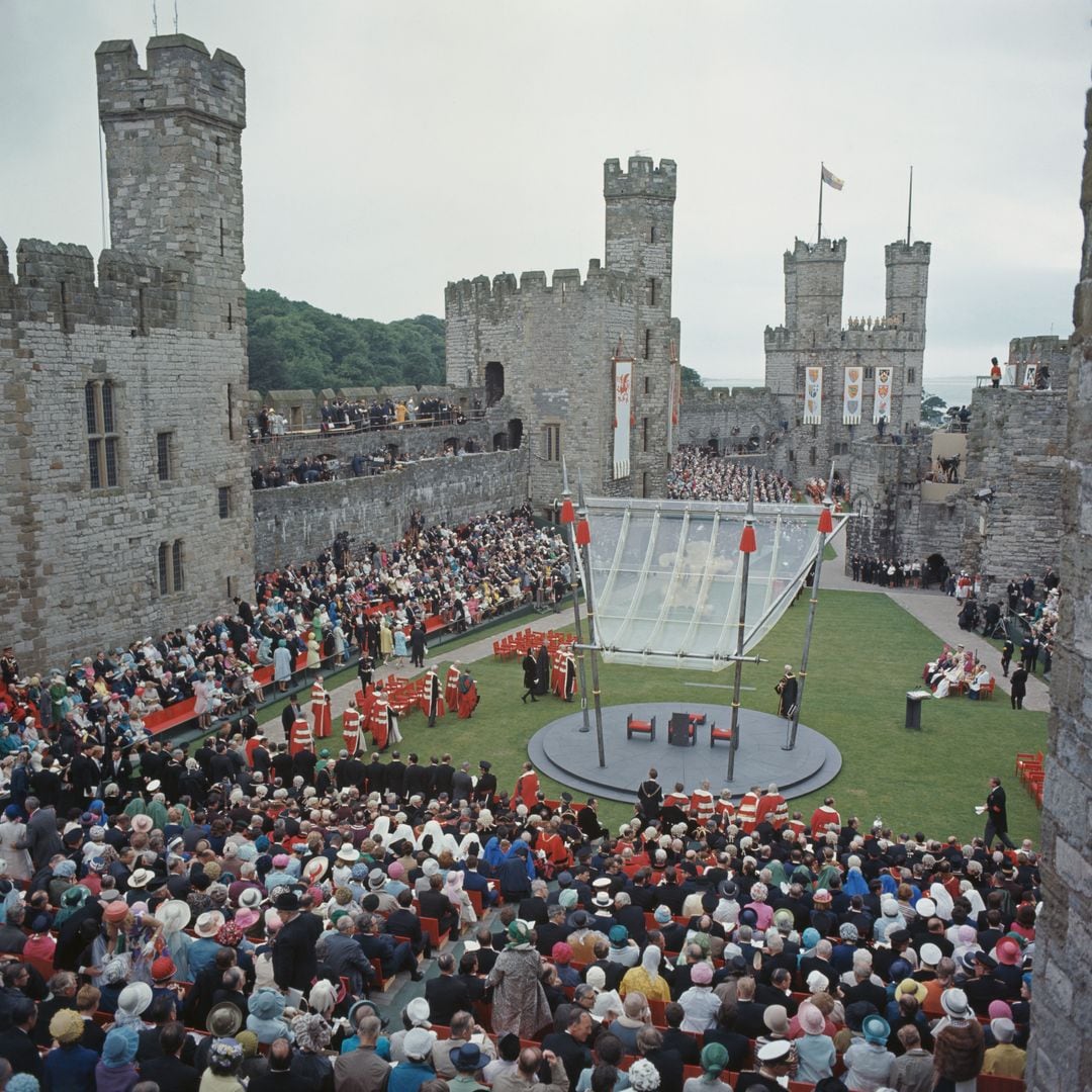 El Castillo gales de Caernarfon se transformó en un plató de televisión para conseguir una audiencia millonaria de la investidura del príncipe de Gales en 1969