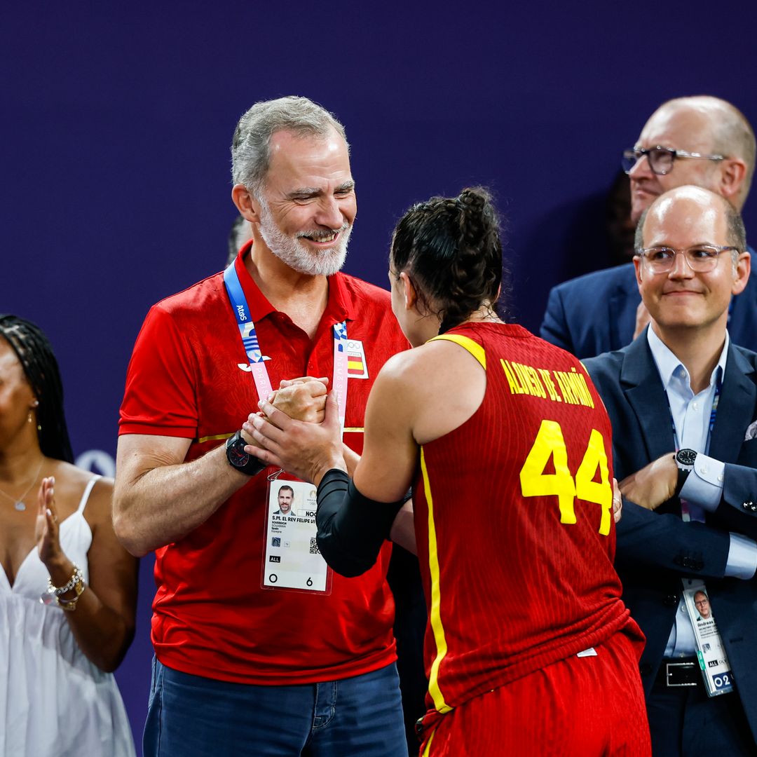 El Rey celebra el logro de la selección femenina de baloncesto 3x3, ganadoras de la plata olímpica