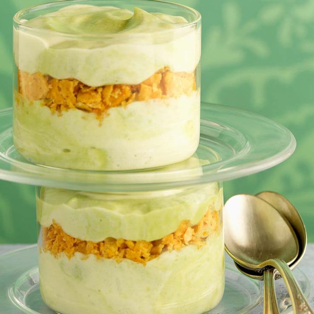 Tiramisú vegano de aguacate