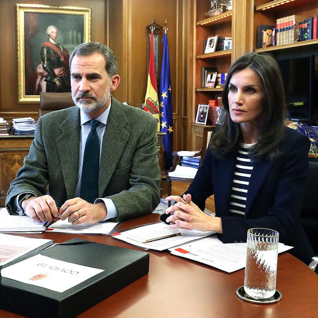 El director de la OMS informa directamente a don Felipe y doña Letizia de la expansión del COVID-19