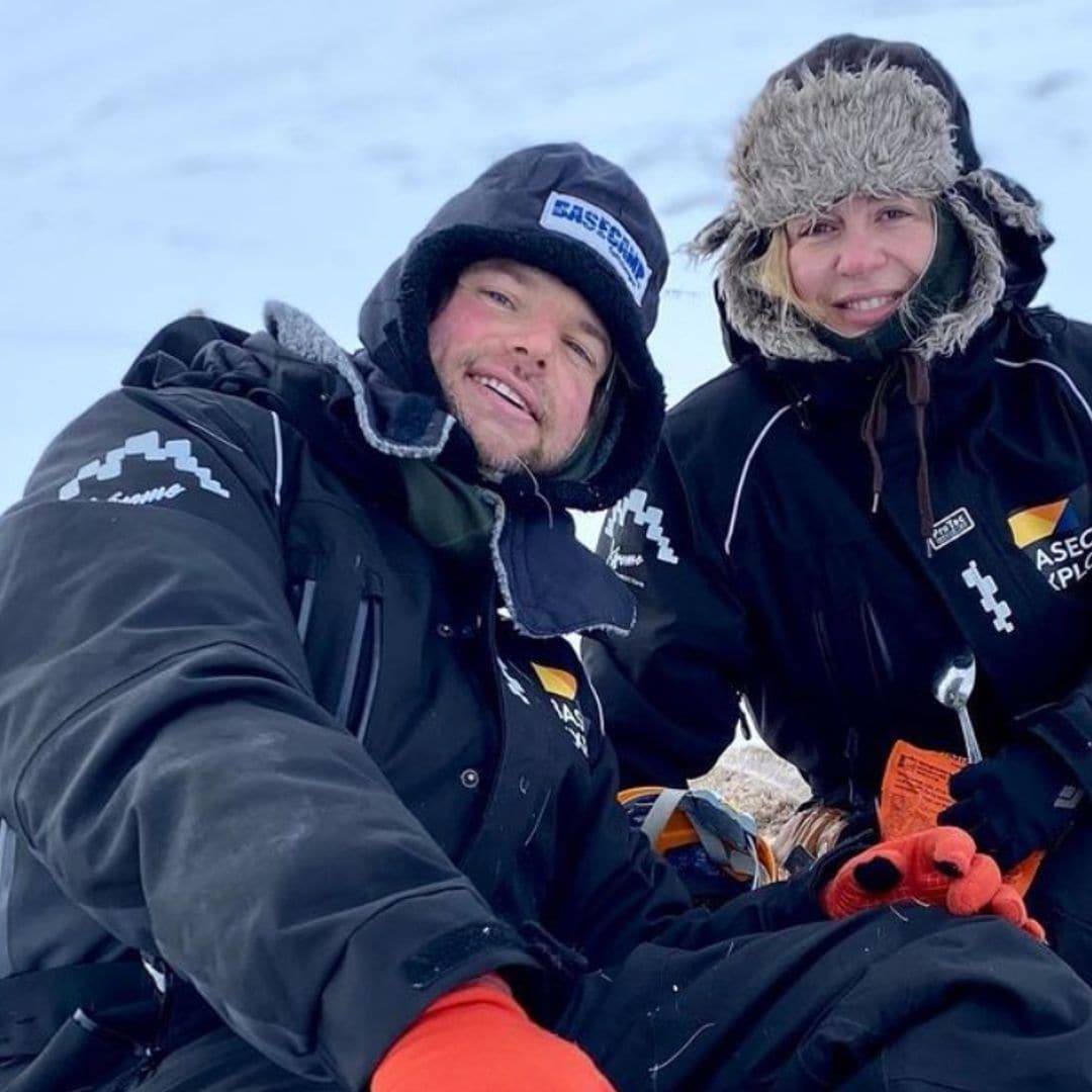 Rodeada de nieve y en un trineo: María Adánez hace realidad un sueño gracias a su marido en su 46 cumpleaños