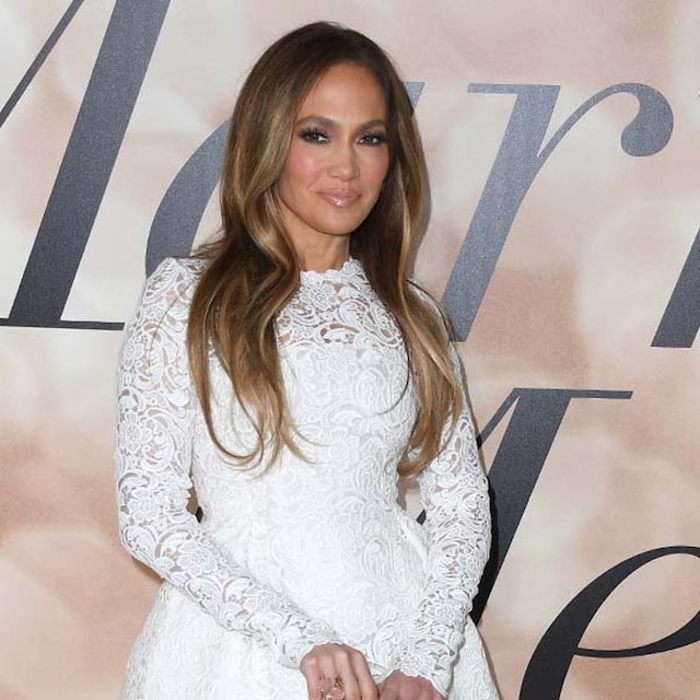 jennifer lopez segundo vestido pelicula