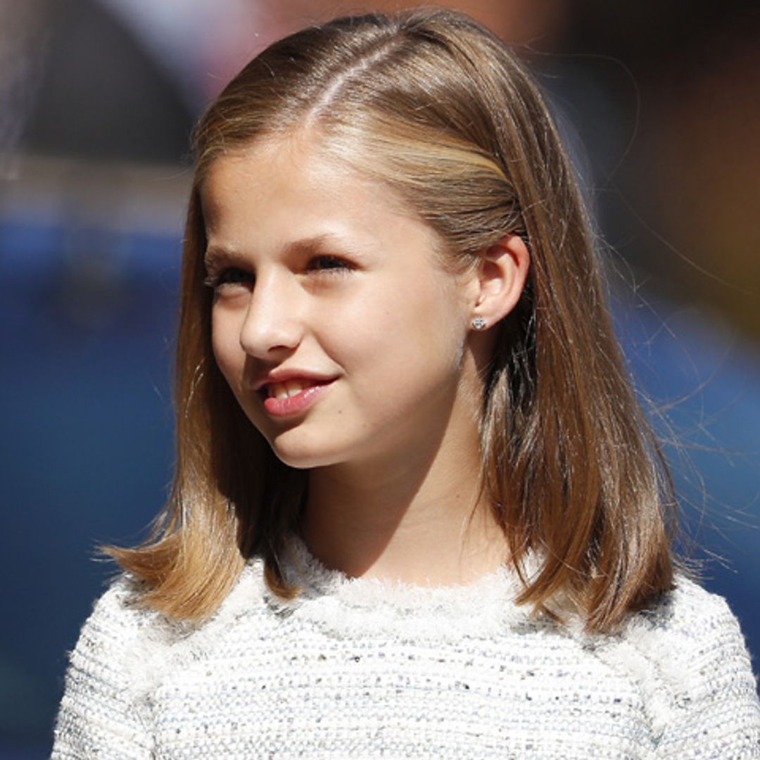 La princesa Leonor se viste del color del Rey y la infanta Sofía, del favorito de la Reina