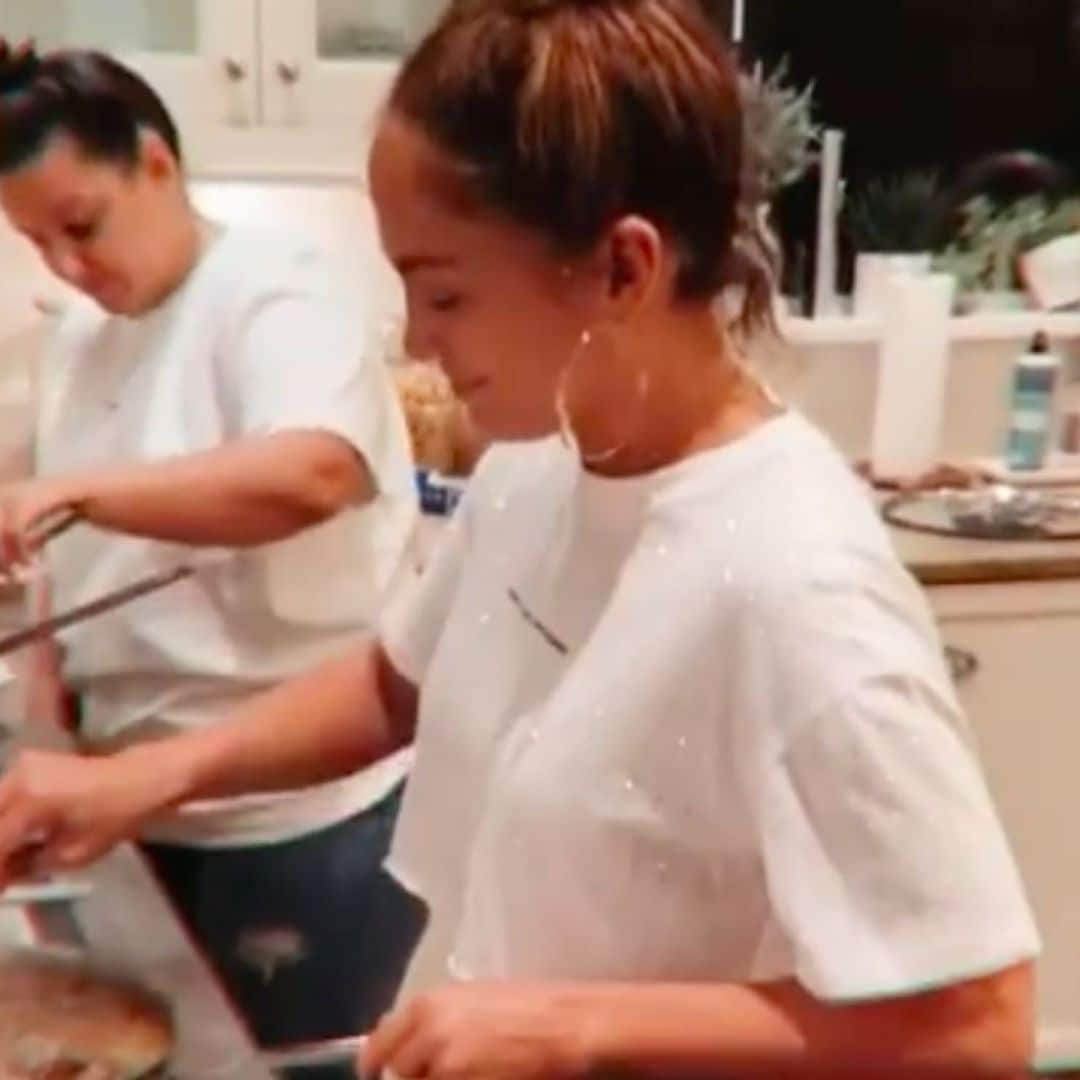 Bailando, sin maquillaje y cocinando: Jennifer Lopez muestra su momento más espontáneo