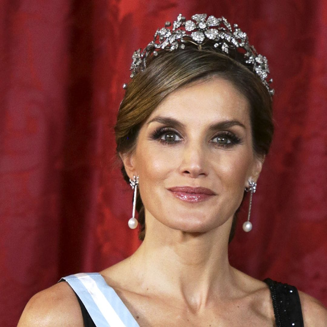 Vuelven las cenas de gala al Palacio Real: ¿qué tiara escogerá doña Letizia?