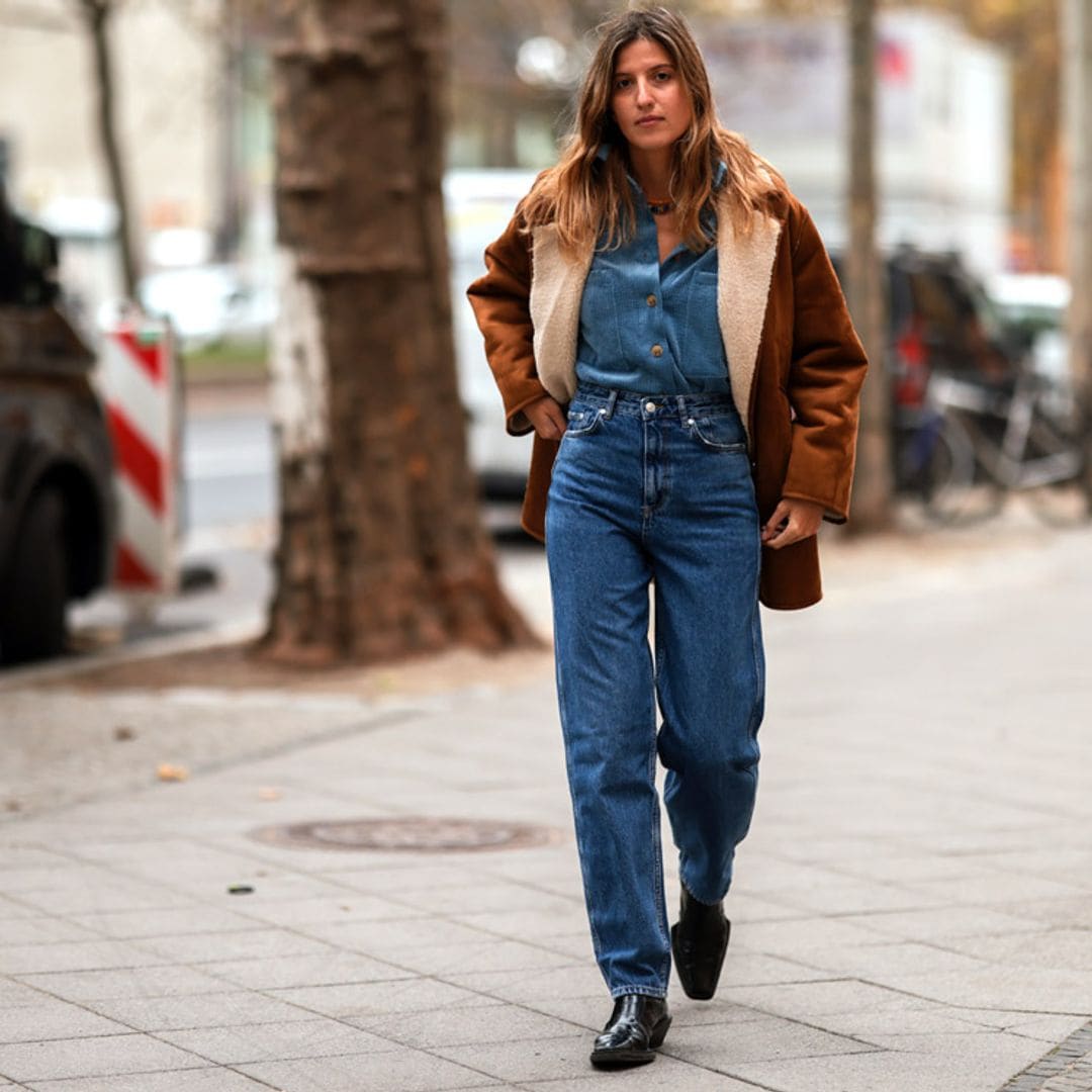 ¿Botas o botines? Encuentra el calzado de invierno que más favorece con cada vaquero de tendencia